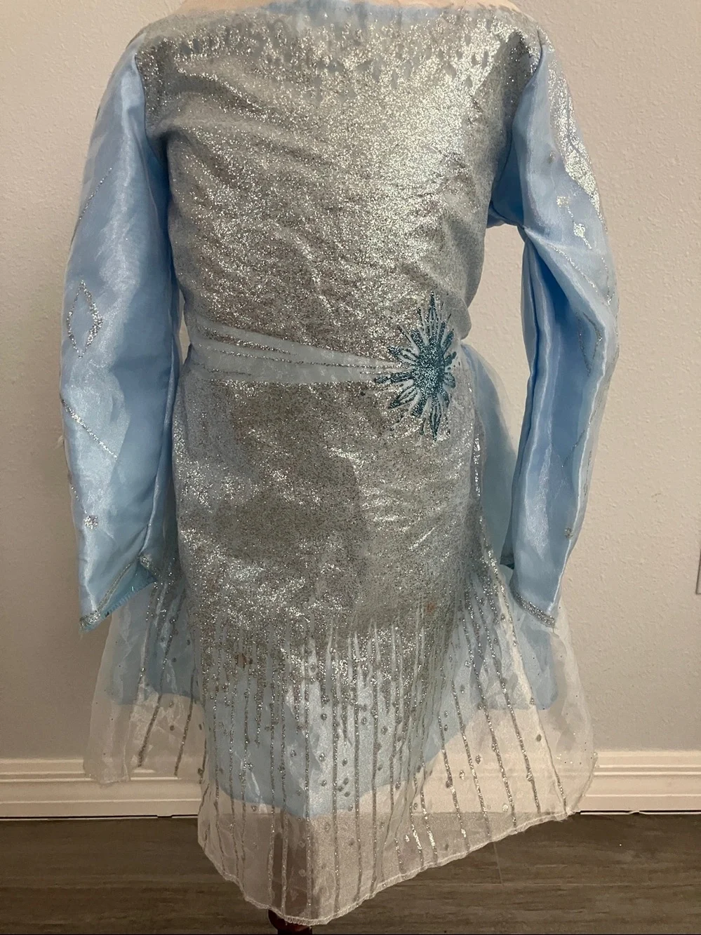 DISNEY Girls Frozen 2 Queen Elsa "Dark Sea" Light-Up Costume Dress | 4-6 - Picture 6 of 13